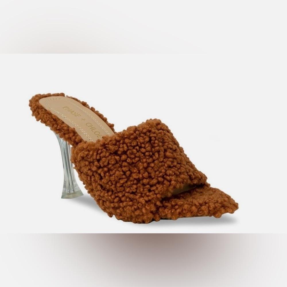 Chase & Chloe Teddy Sherpa Mule Heels | Size 7.5 | Trendy Sculptural Heel | NWOT